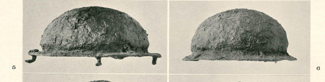 Arbman 1943, Taf. 16:5–6 – die beiden Schildbuckel aus Grab Bj 581