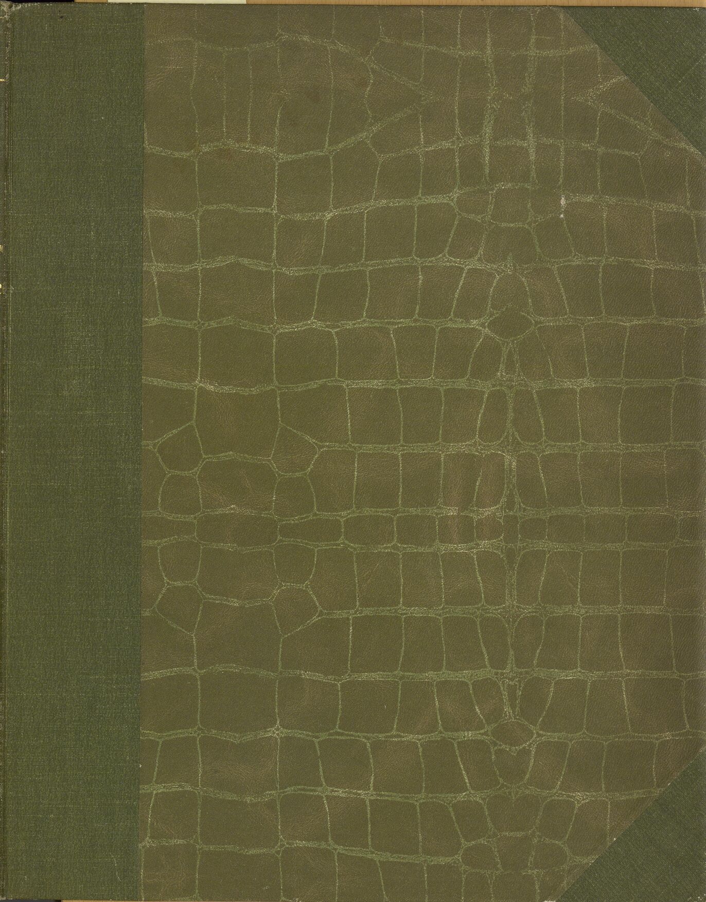 float-right small "Einband des digitalisierten Exemplars: Nicolay Nicolaysen, Langskibet fra Gokstad ved Sandefjord (Alb. Cammermeyer 1882); Nationalbibliothek Norwegen / Projekt Runeberg"