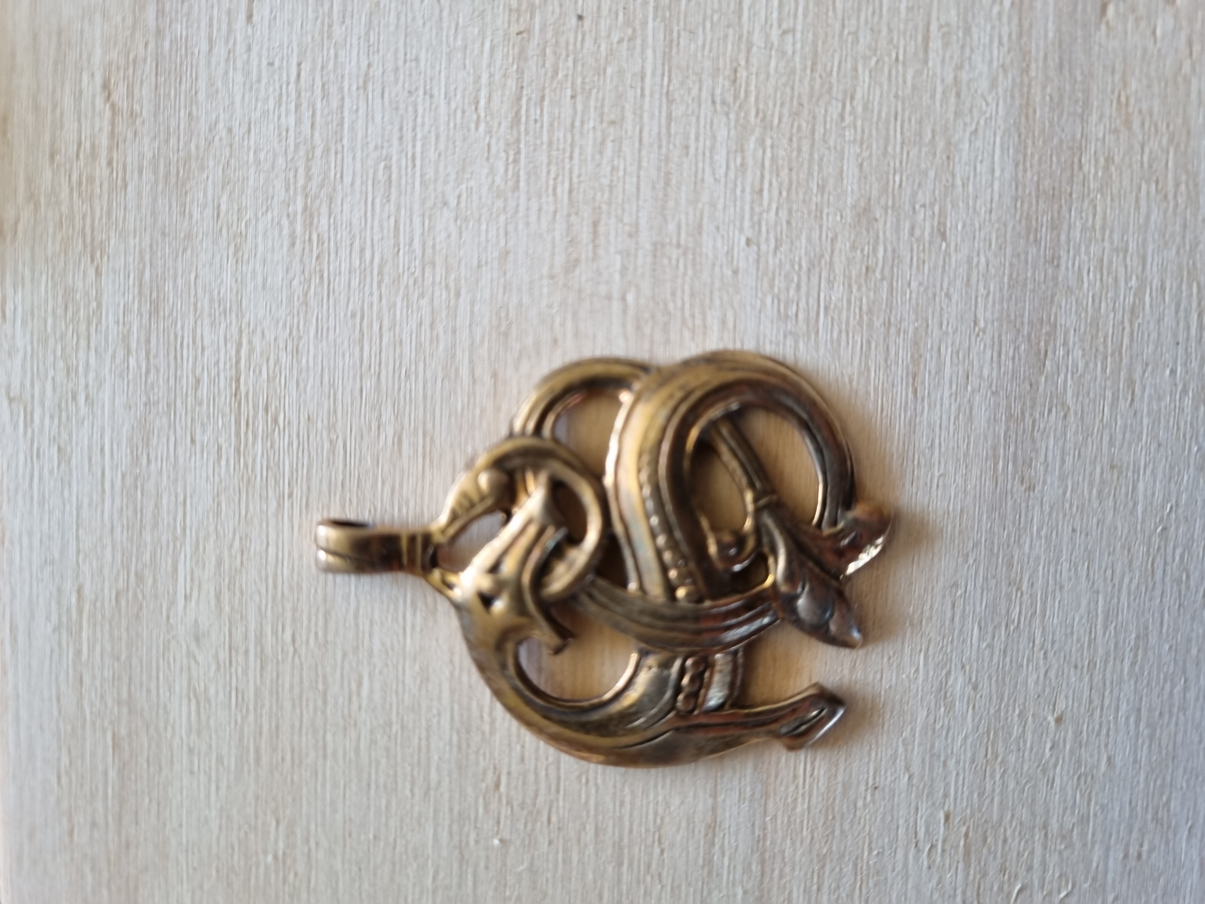 Anhänger mit Mammen-Drachenknoten (Stilkopie)
