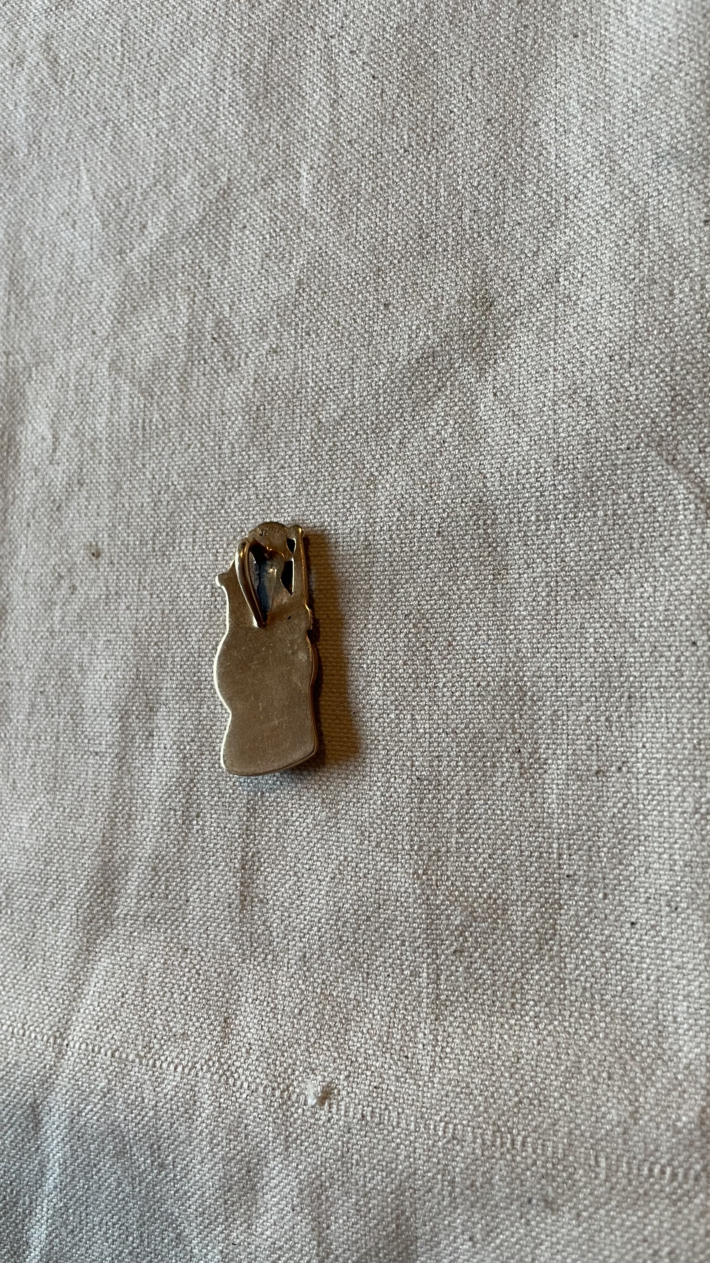 Walküren-/Frauenfigur-Anhänger (Suffolk-Typ), glatte Rückseite mit Aufhängeöse