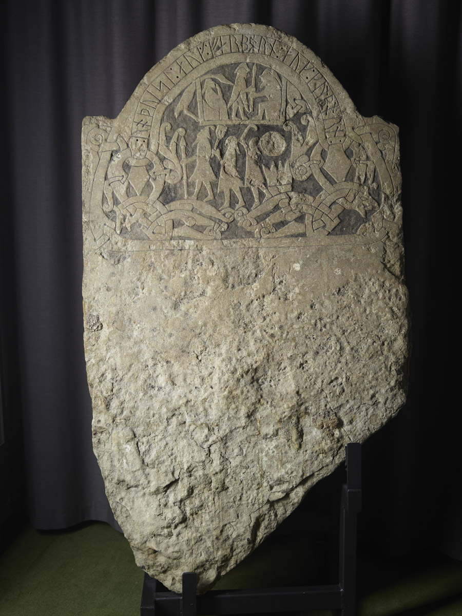 Original: Runenstein Sanda kyrka I (G 181, SHM 13127) (Foto: Michael Fergusson, CC BY 4.0, Gotlandic Picture Stones, GP 341)